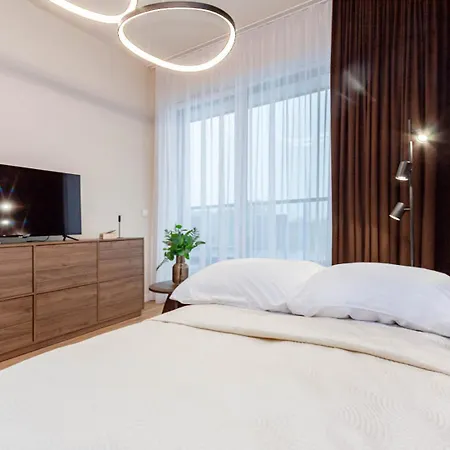 Apartly - River27, 2 Sypialnie, Balkon, Widok Na Rzeke I Bezplatny Parking *
